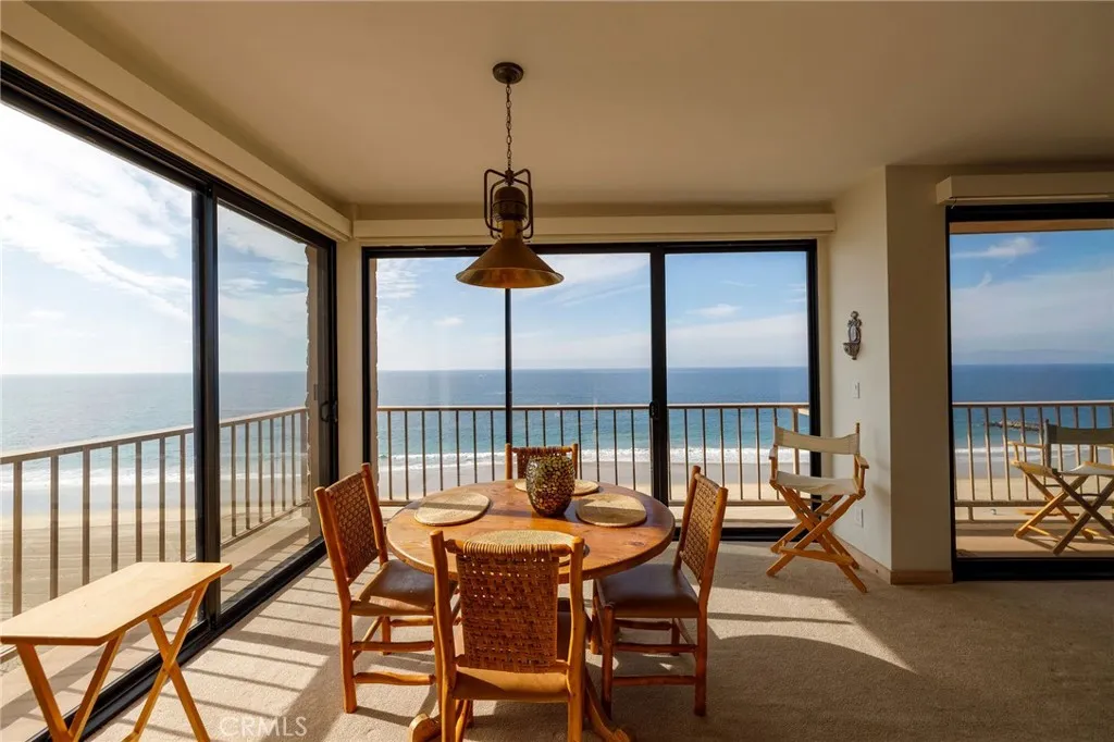 727 Esplanade 302, Redondo Beach, California 90277 home-pic-21